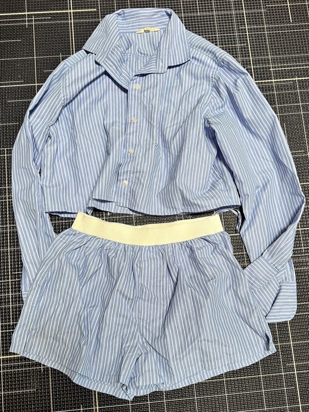 Eloise Striped Shirt & Shorts Set Size small Like New